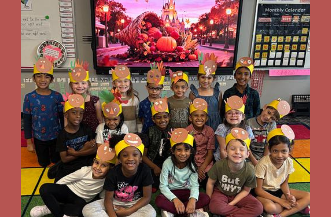  students created turkey crowns to celebrate thanksgiving
