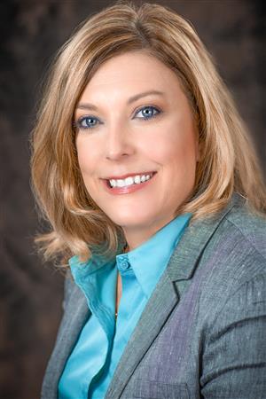 Julie Zwahr 
