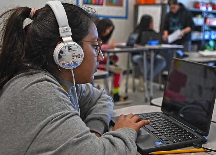 Student on on a chrombook